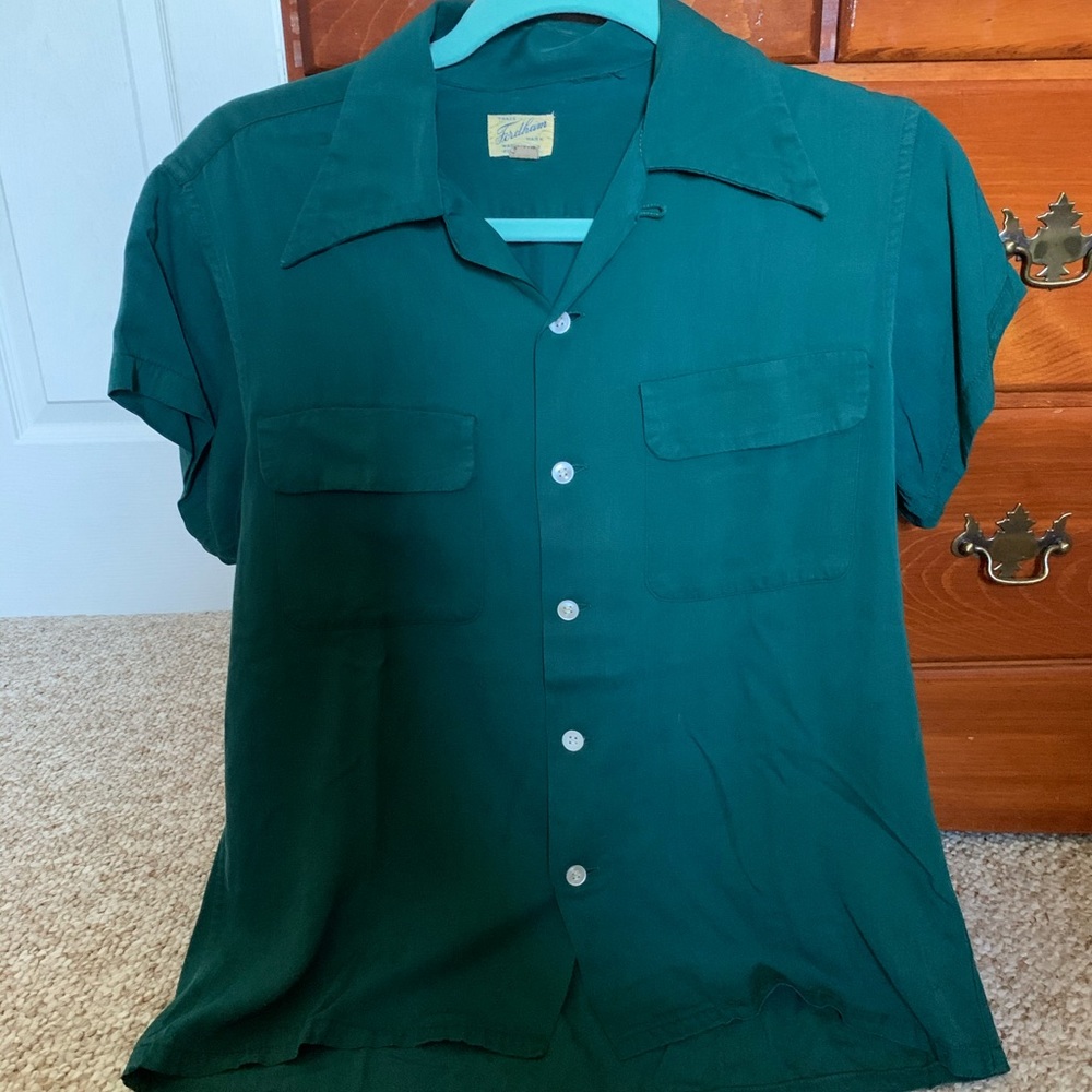 VINTAGE green button up blouse